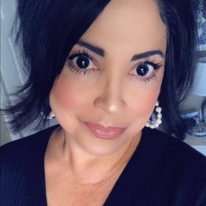 Meet your Posher, Jacqueline